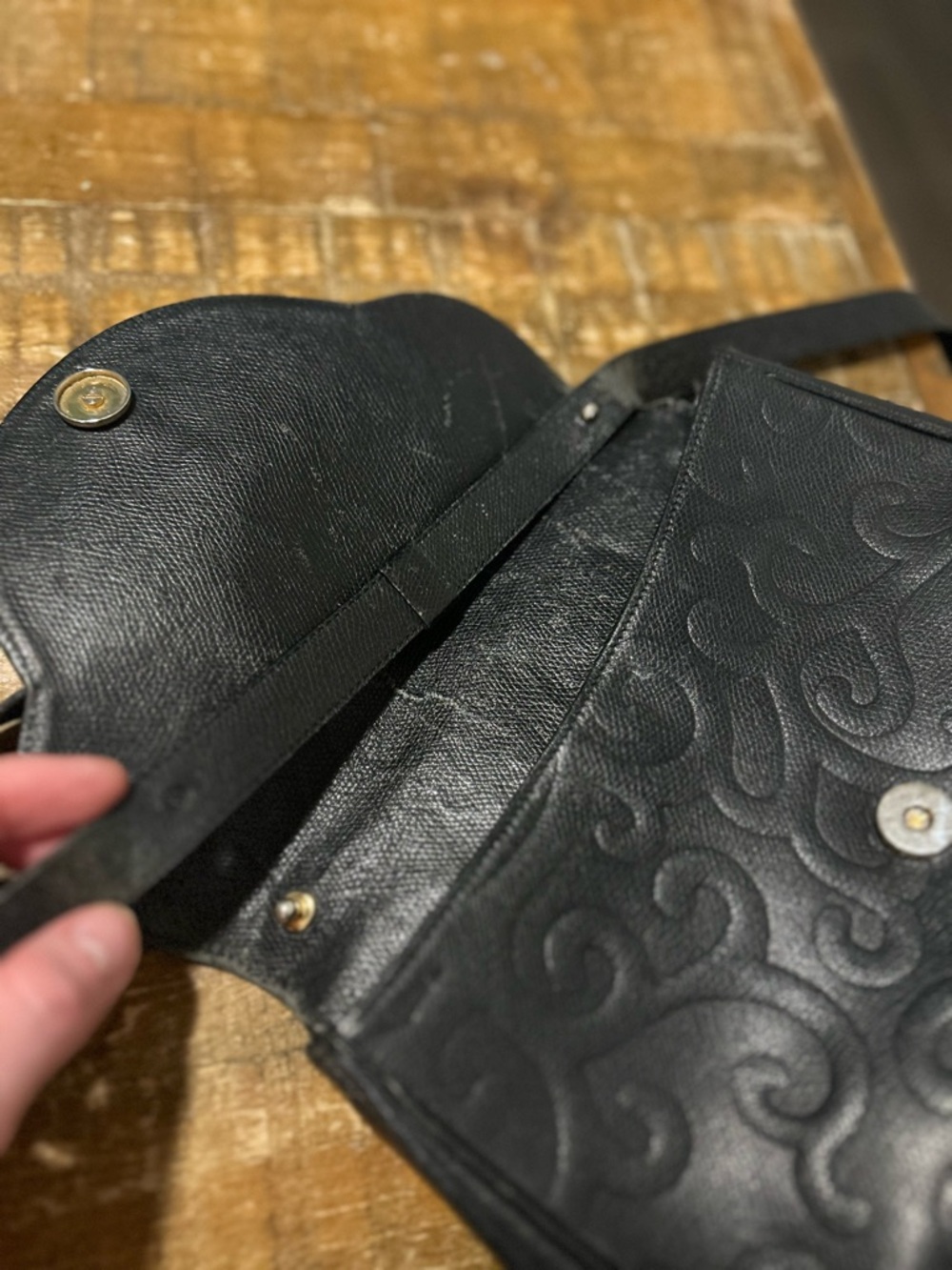 Saint Laurent Black Embossed Leather Crossbody Bag RARE VINTAGE 100% Authentic - Picture 7 of 15